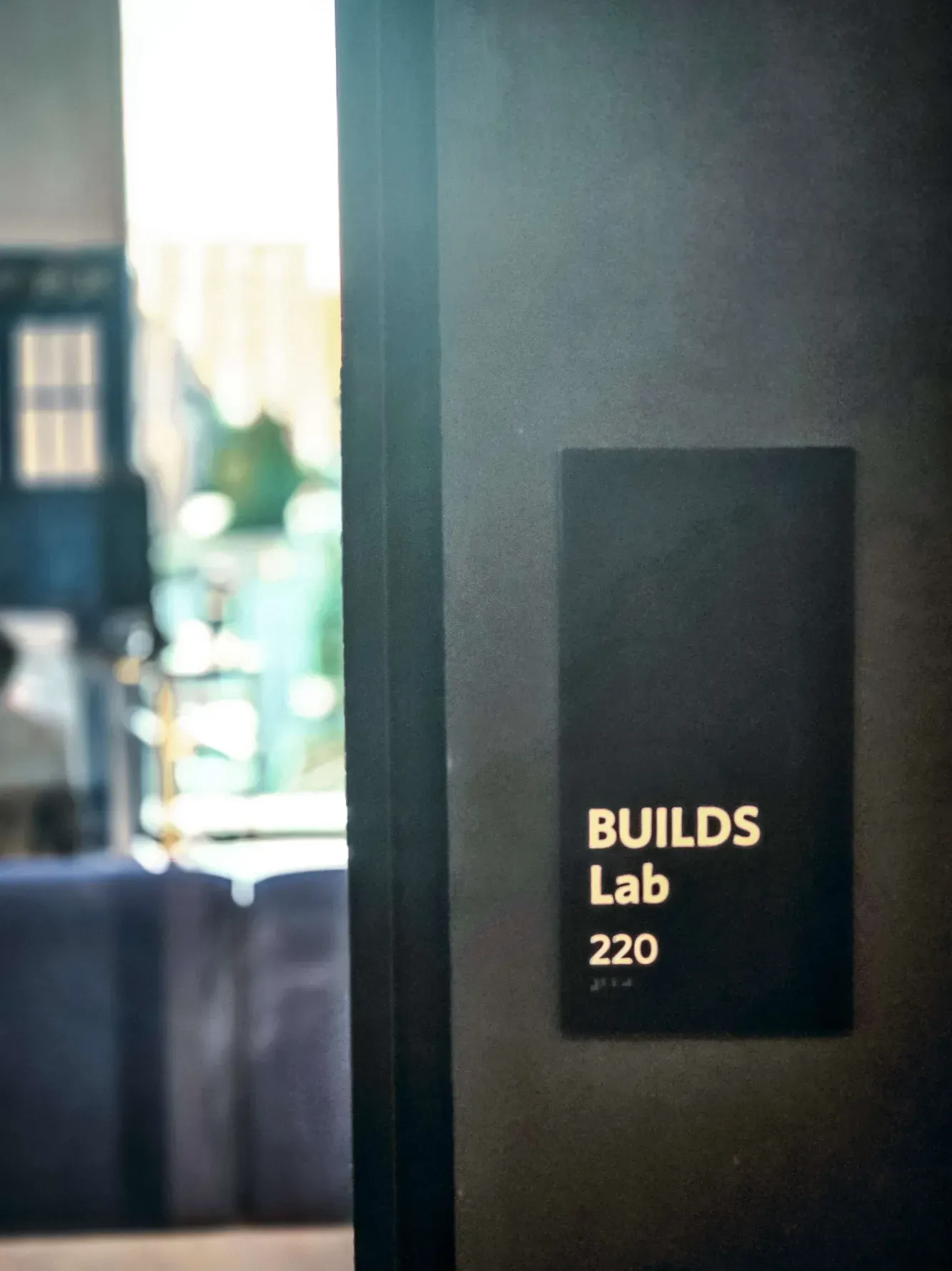 Builds lab plaque